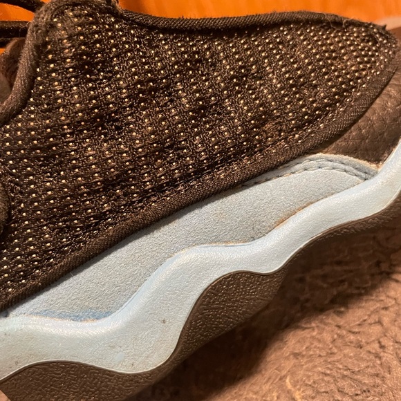 Child’s Jordan air retro 13 blue and black size 7 toddler - Picture 3 of 6